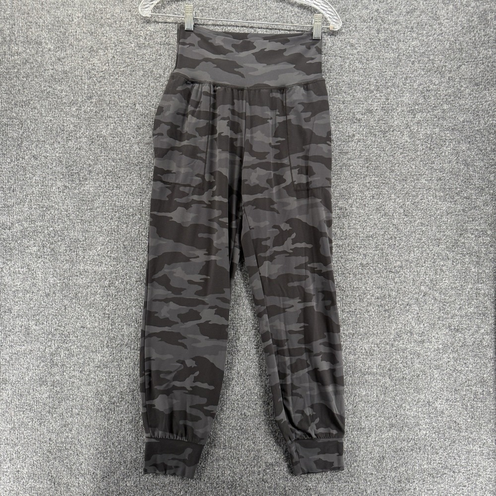 Athleta Jogger Pants Womens XS Gray Black Camo Salutation High Rise Tapered Yoga